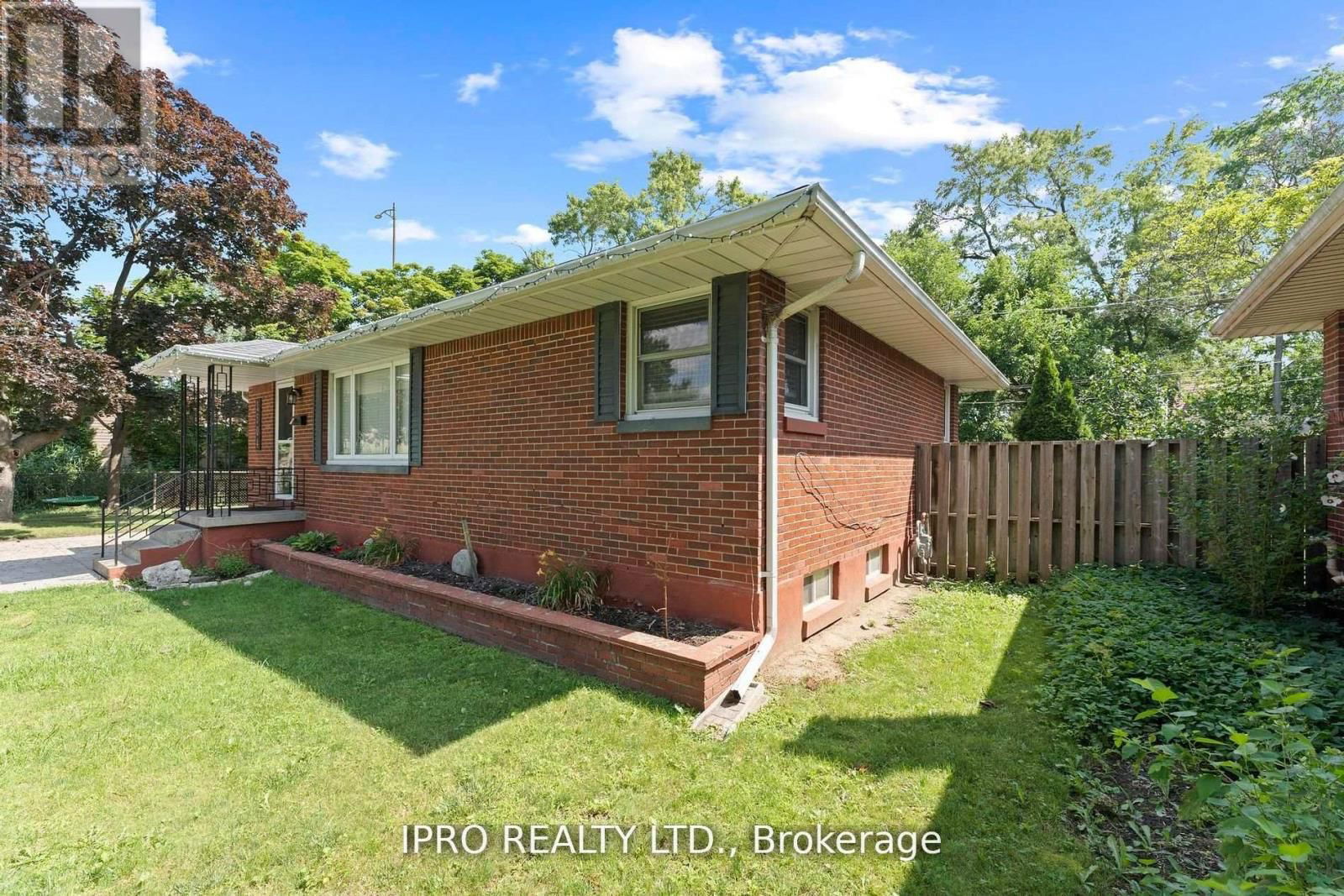 2504 ASKIN AVENUE Image 4