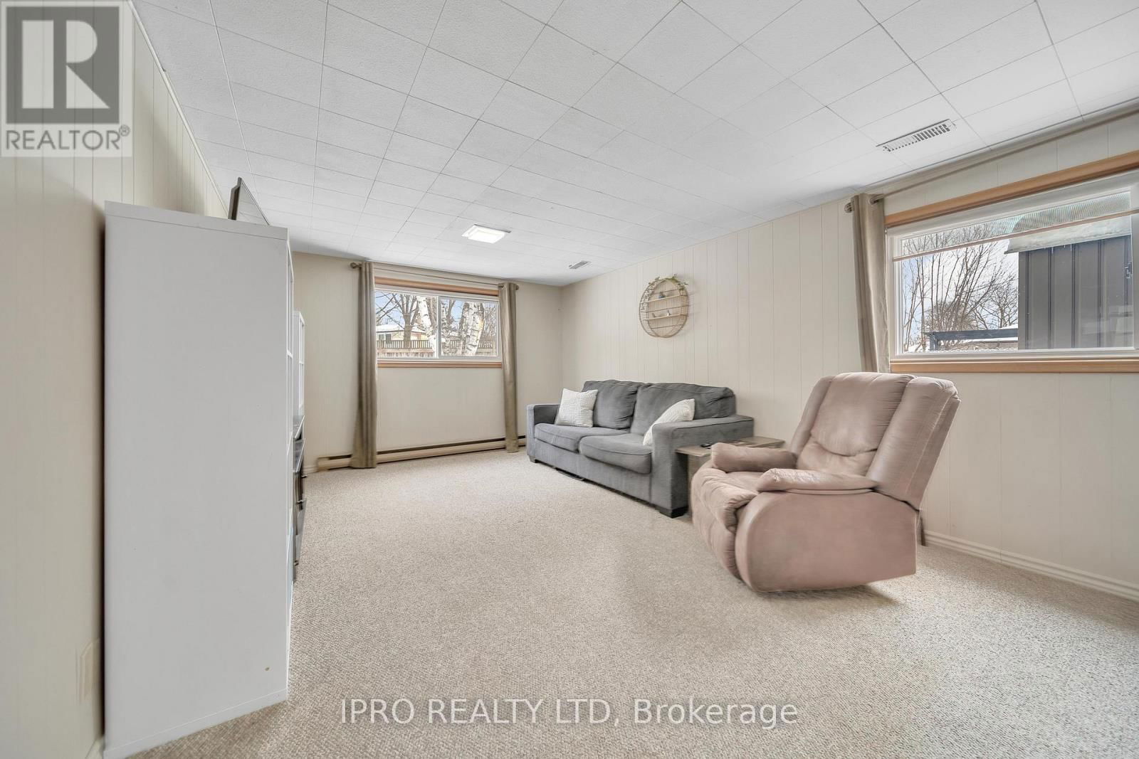 69 RHONDA ROAD SOUTH Image 35