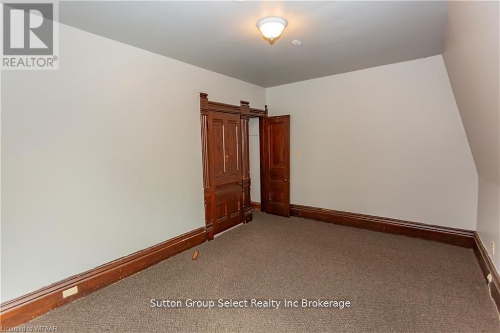60 WELLINGTON STREET NORTH Image 27