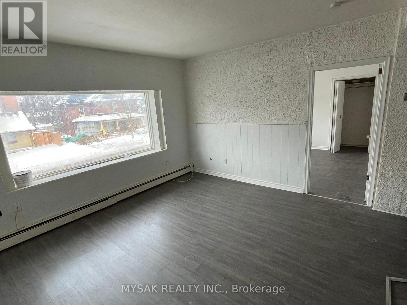 65 GLENELG STREET WEST Image 7