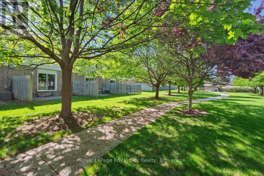 69 ROEHAMPTON CRESCENT Image 43