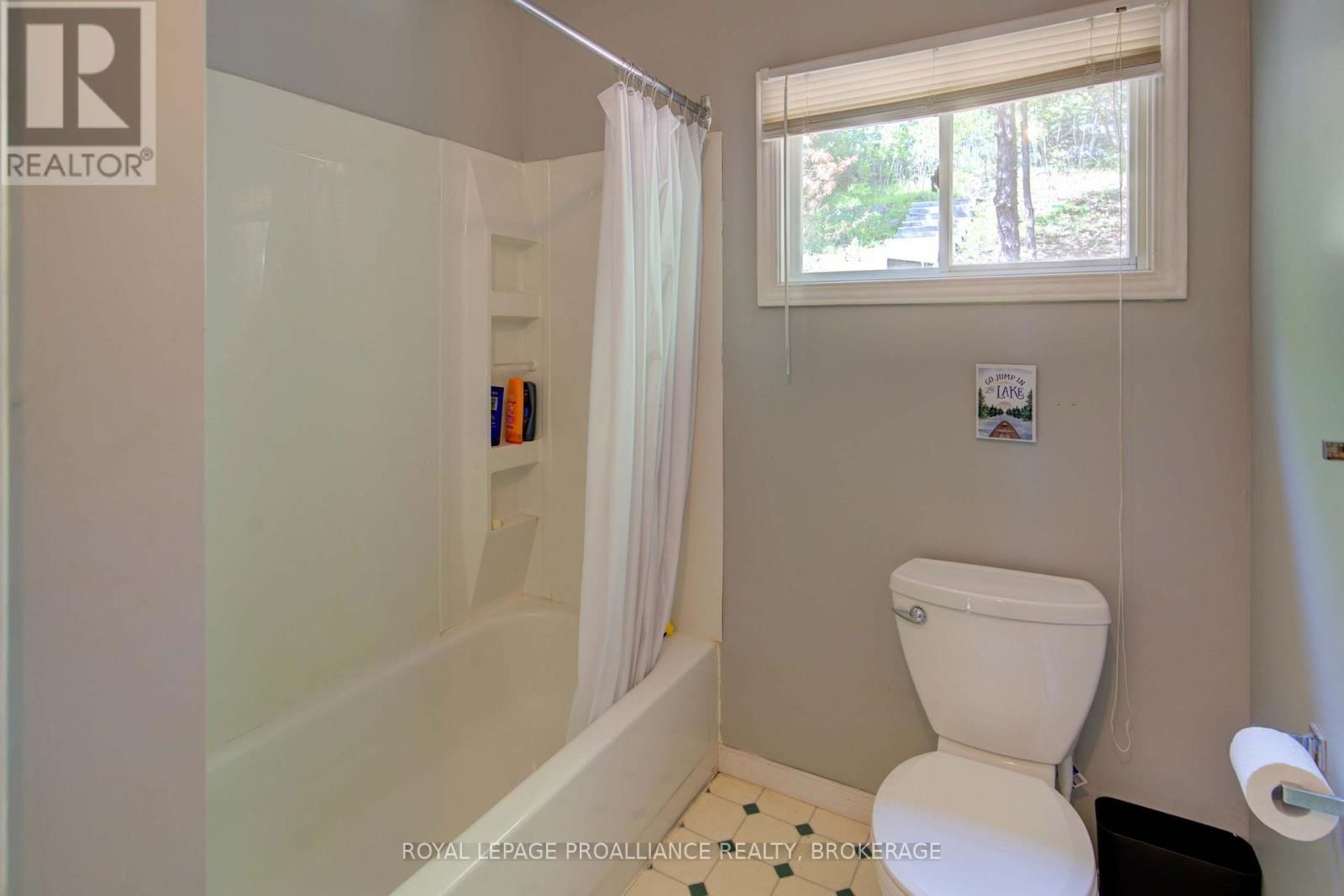 49 BAY RIDGE LANE Image 28