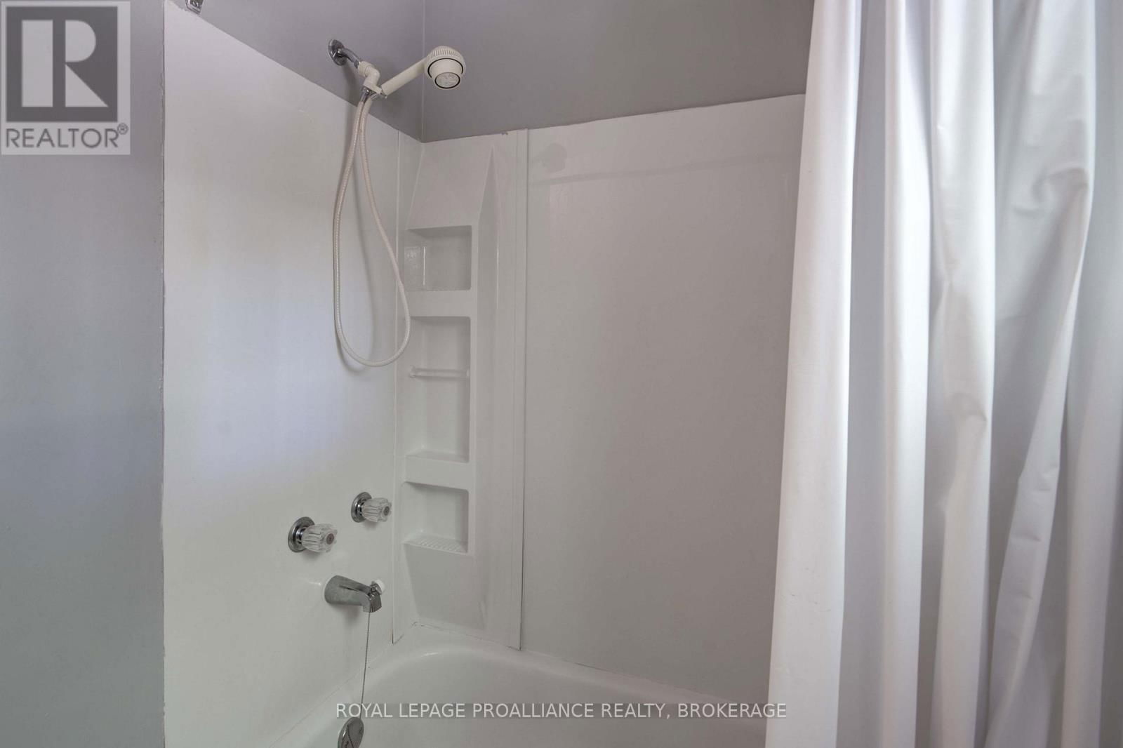 49 BAY RIDGE LANE Image 30