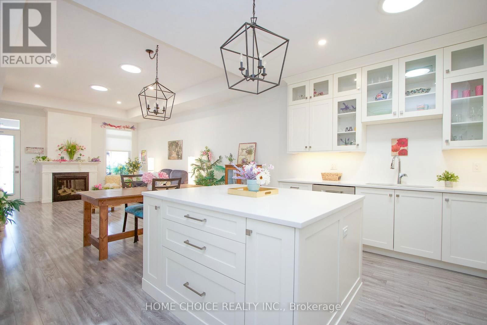 67 ROYAL GALA DRIVE Image 5