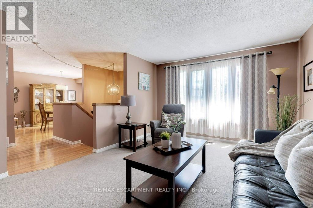 302 HIGHRIDGE AVENUE Image 11