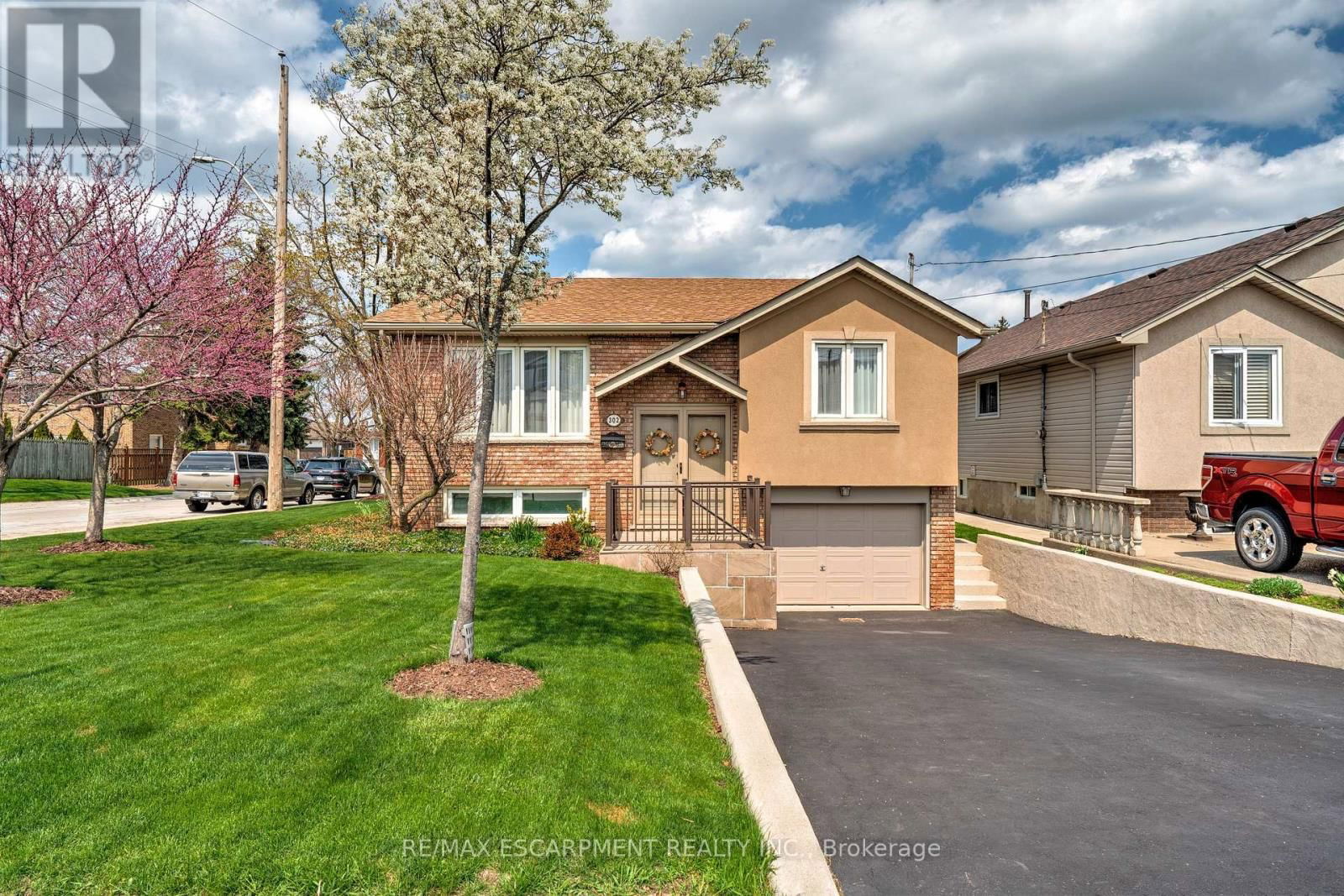 302 HIGHRIDGE AVENUE Image 2