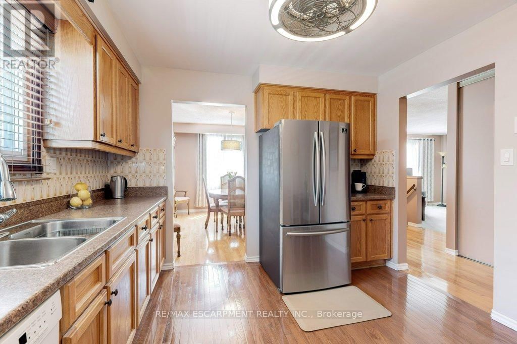 302 HIGHRIDGE AVENUE Image 22