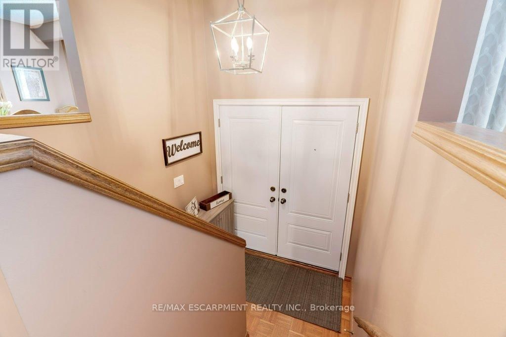 302 HIGHRIDGE AVENUE Image 23