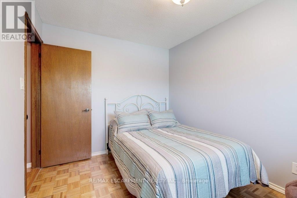 302 HIGHRIDGE AVENUE Image 29