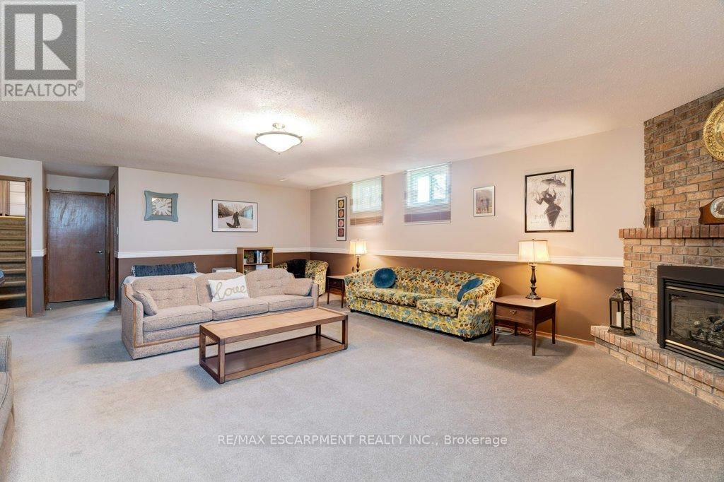 302 HIGHRIDGE AVENUE Image 39