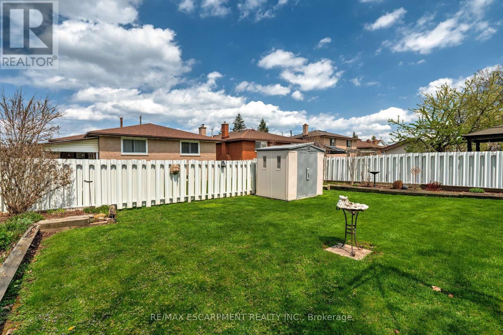 302 HIGHRIDGE AVENUE Image 44