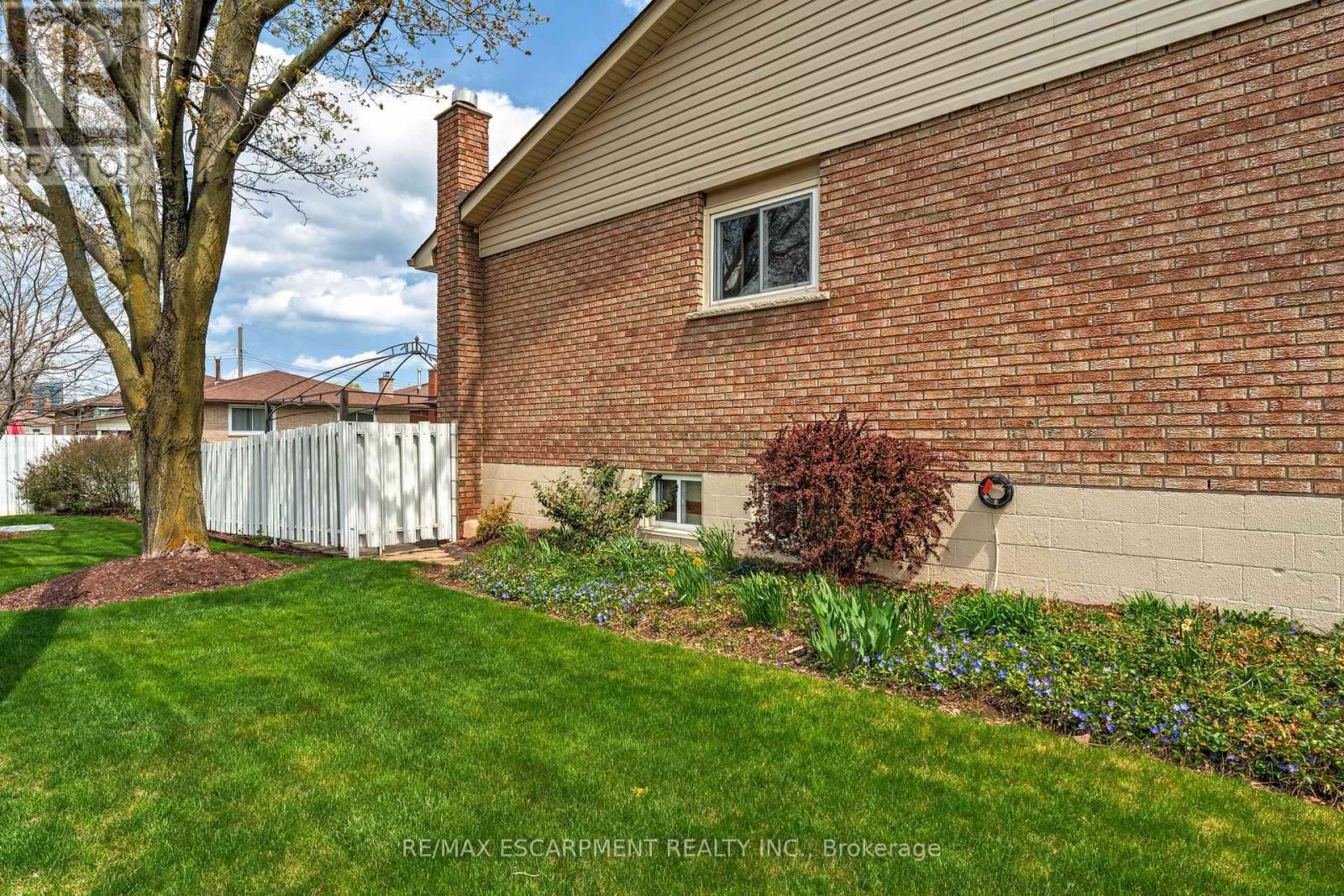 302 HIGHRIDGE AVENUE Image 46