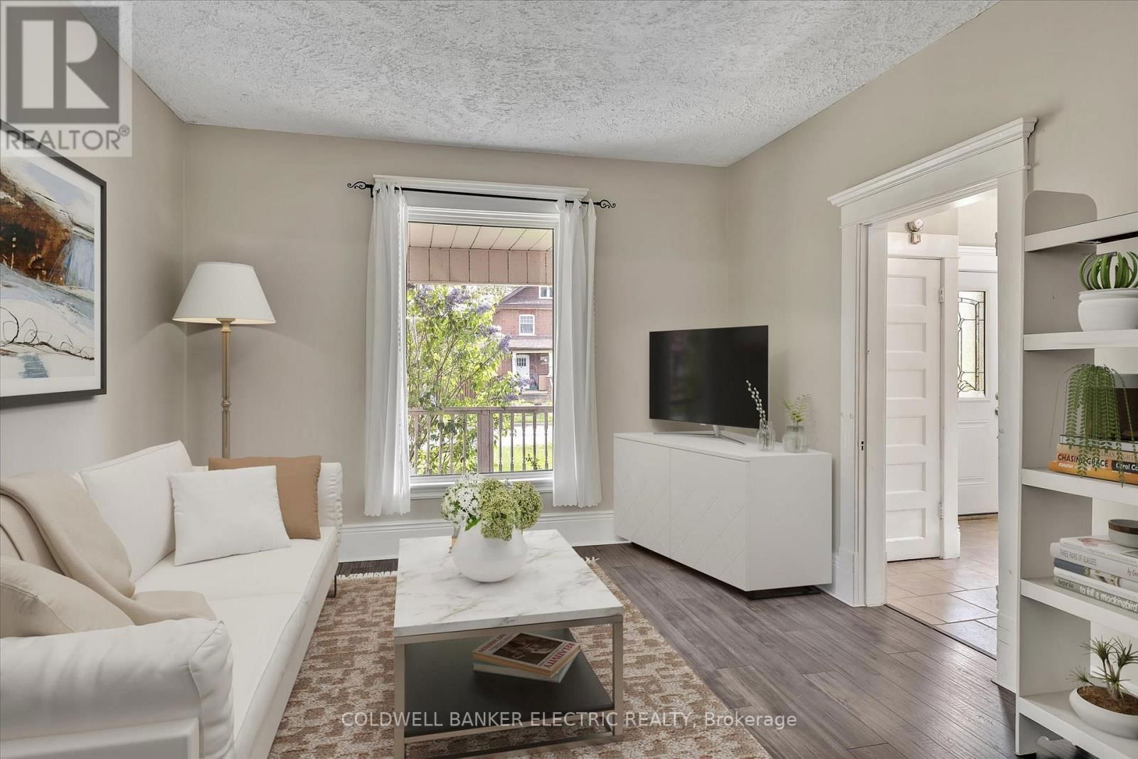 202 BRAIDWOOD AVENUE Image 2