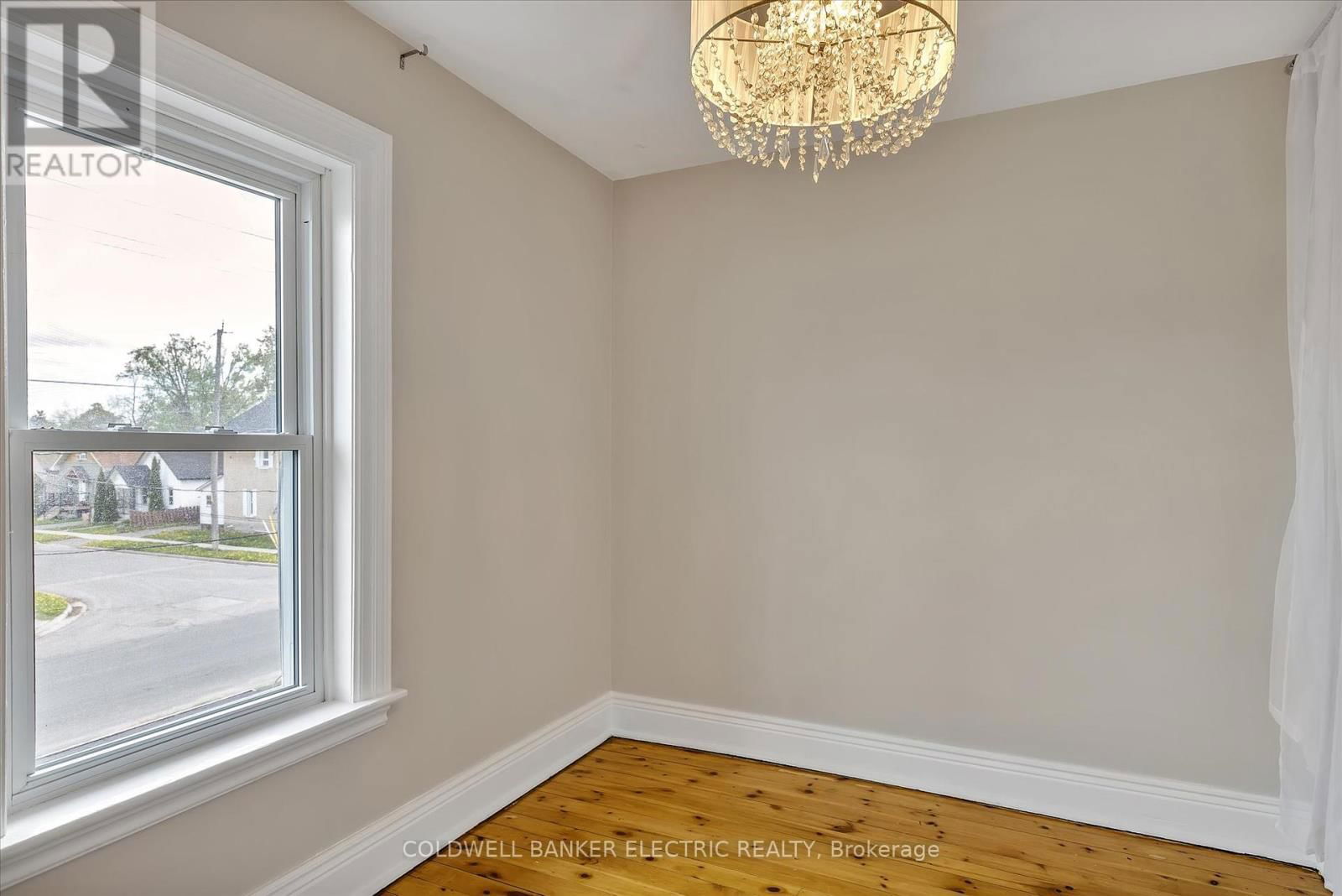 202 BRAIDWOOD AVENUE Image 37