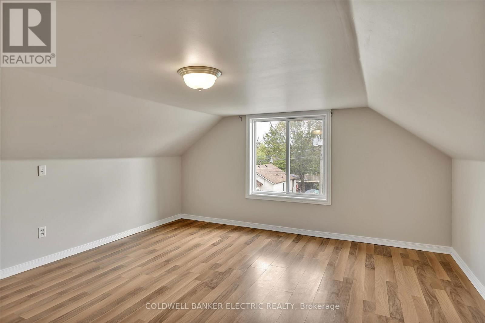 202 BRAIDWOOD AVENUE Image 42