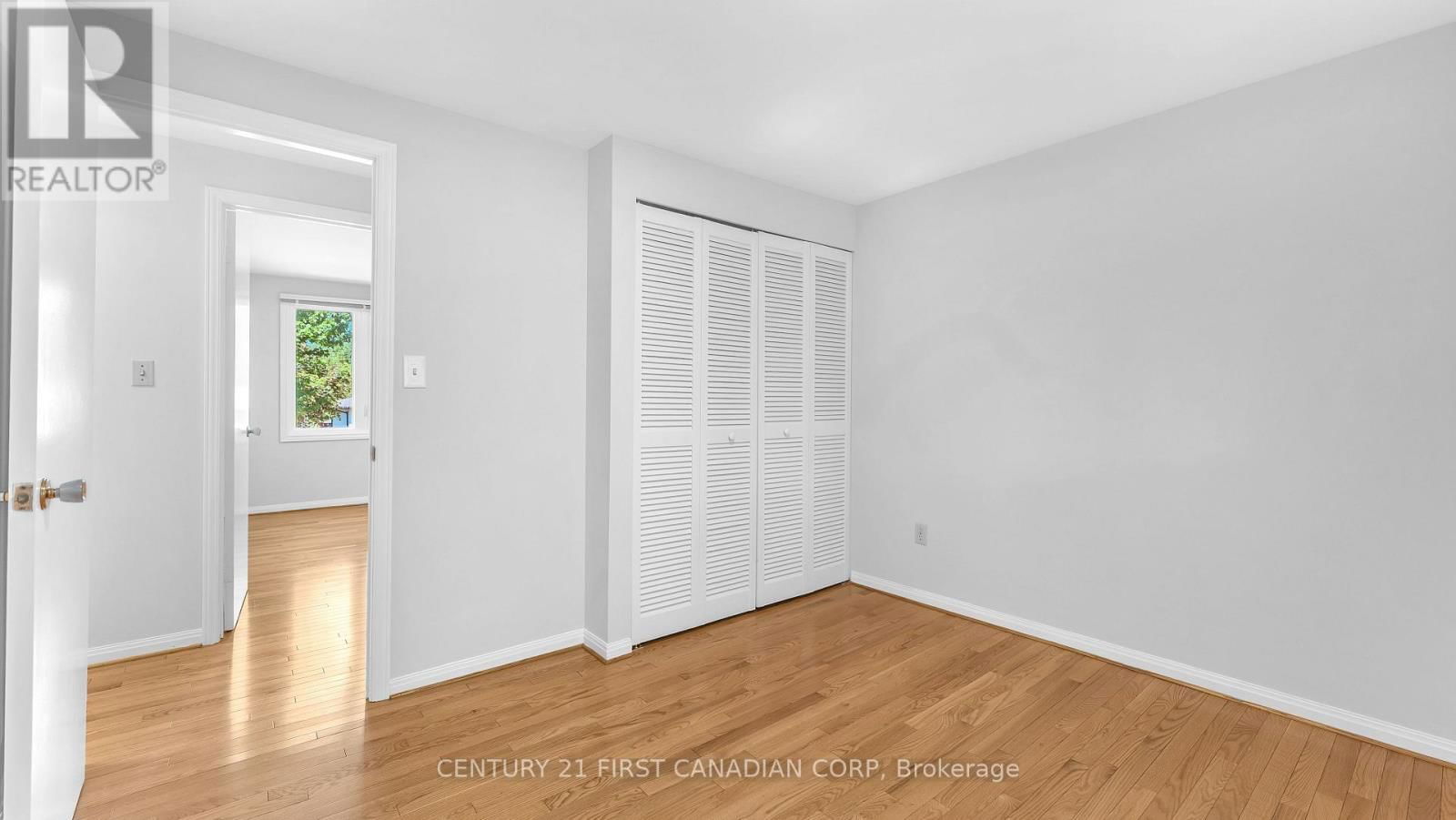 325 HELEN DRIVE Image 20