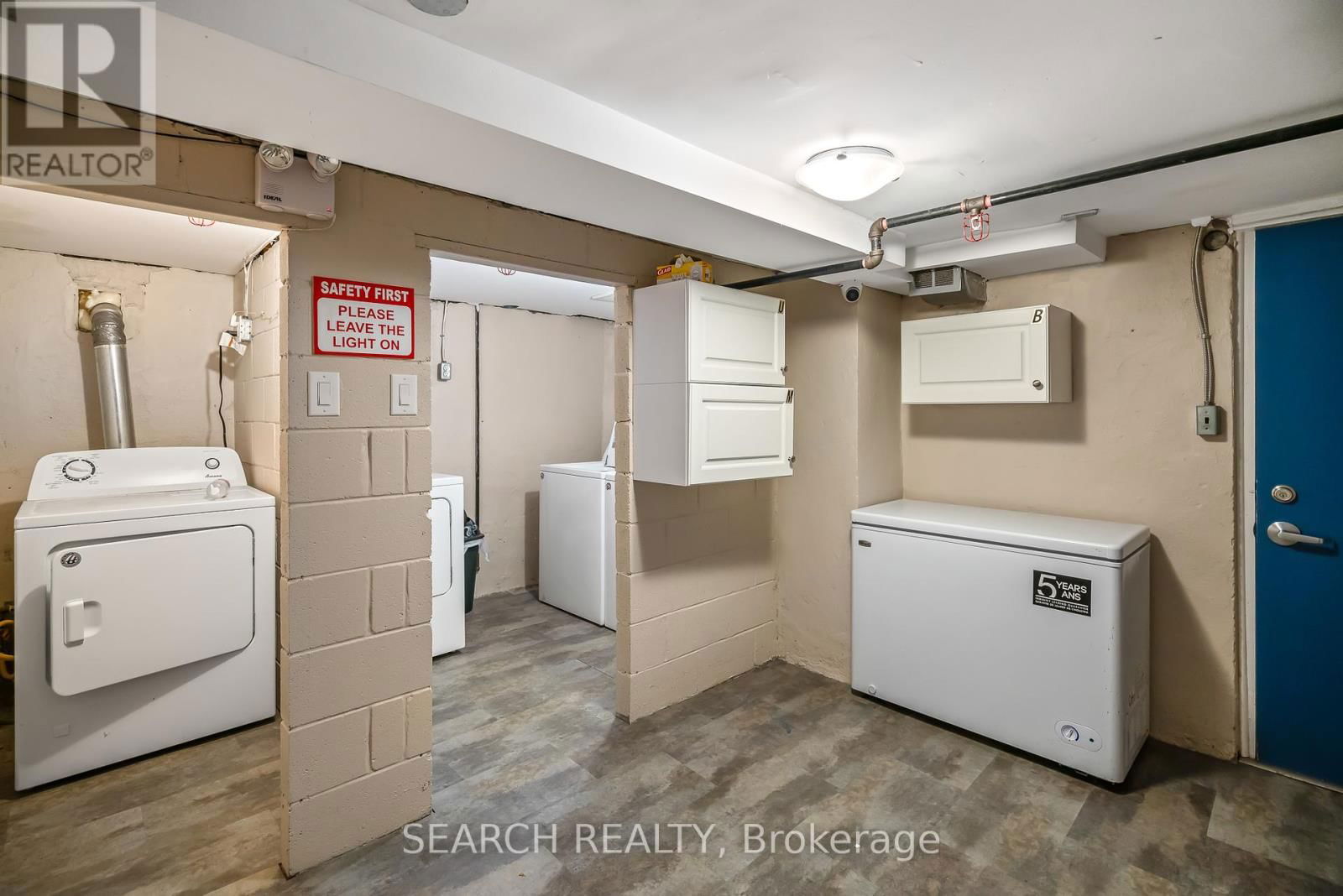 15 DELAWARE STREET Image 19