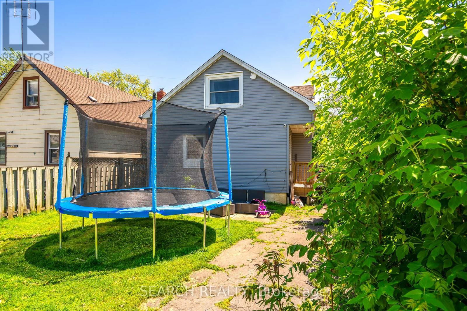 15 DELAWARE STREET Image 28
