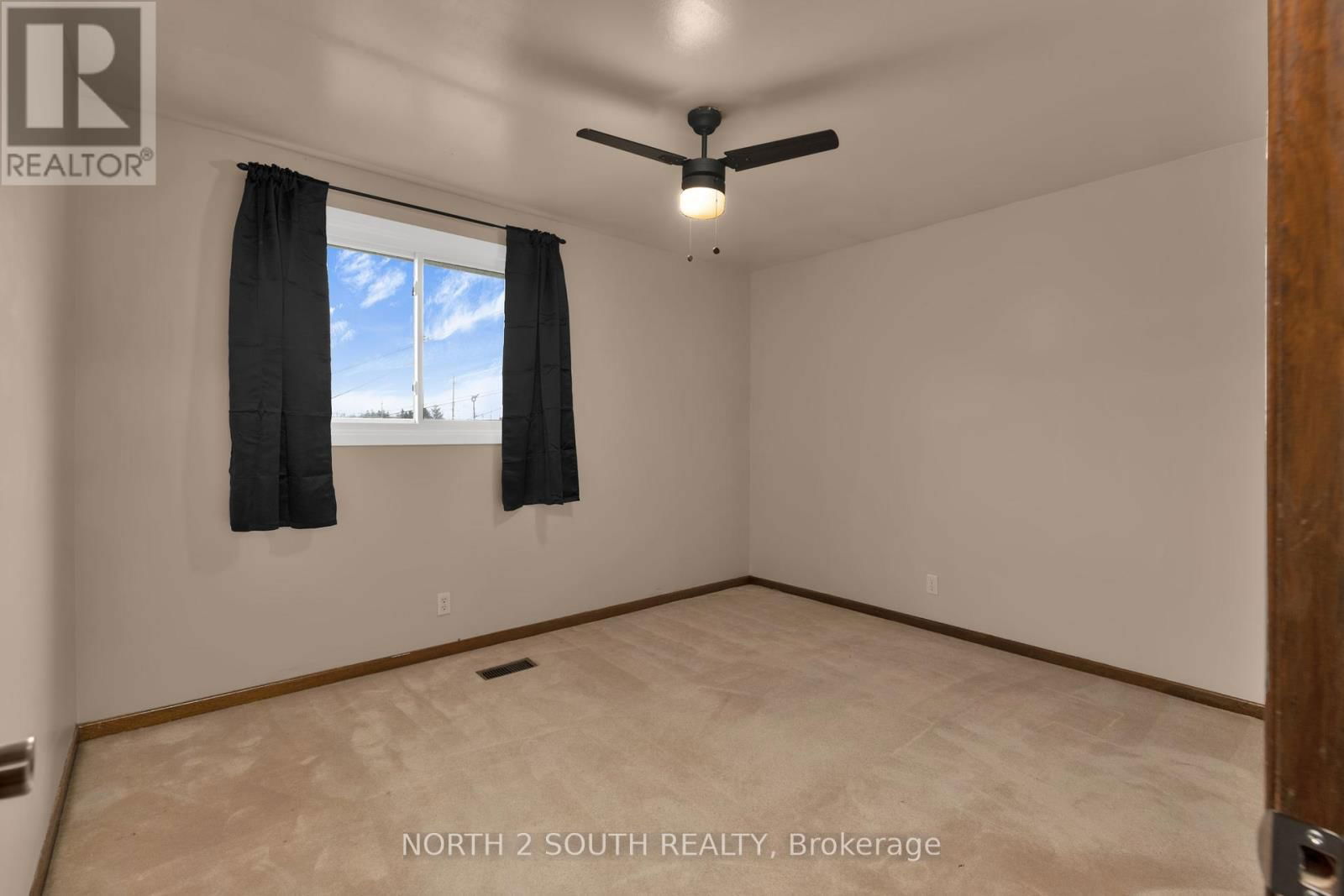 1362 GOYEAU STREET Image 10