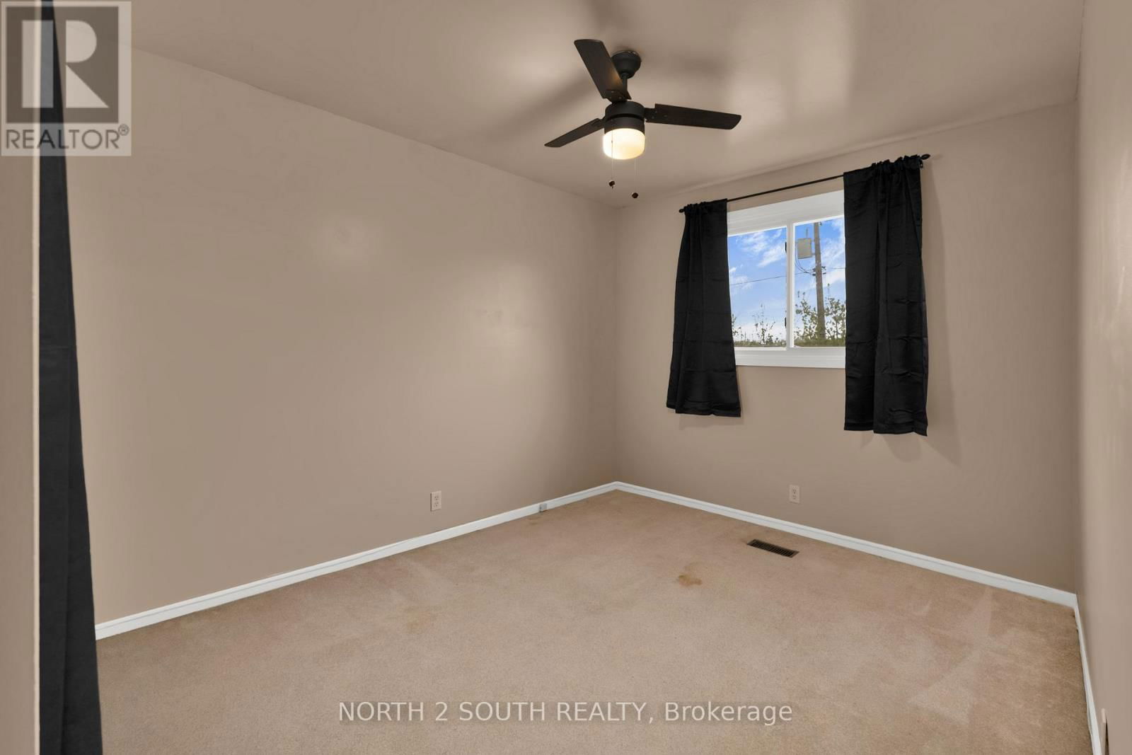 1362 GOYEAU STREET Image 11