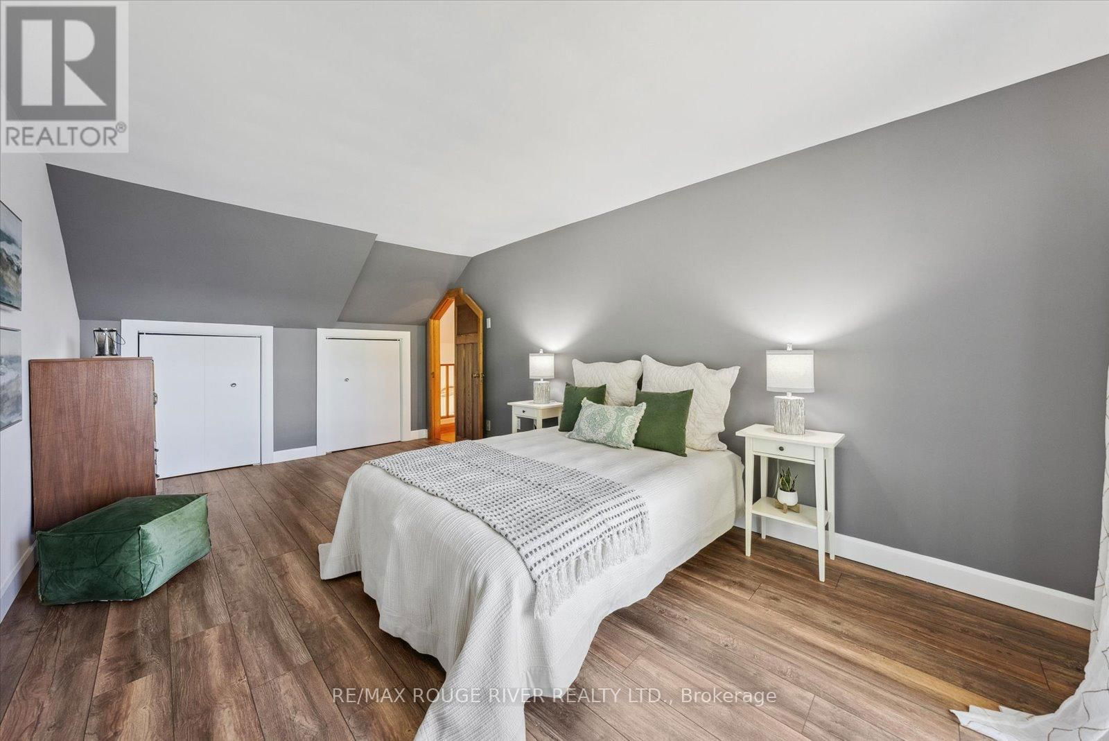 433 MARBLE POINT ROAD Image 19