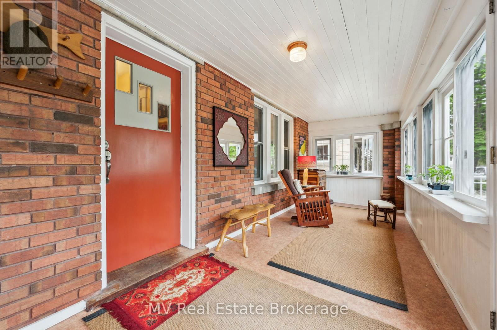 270 ST ANDREW STREET EAST Image 7