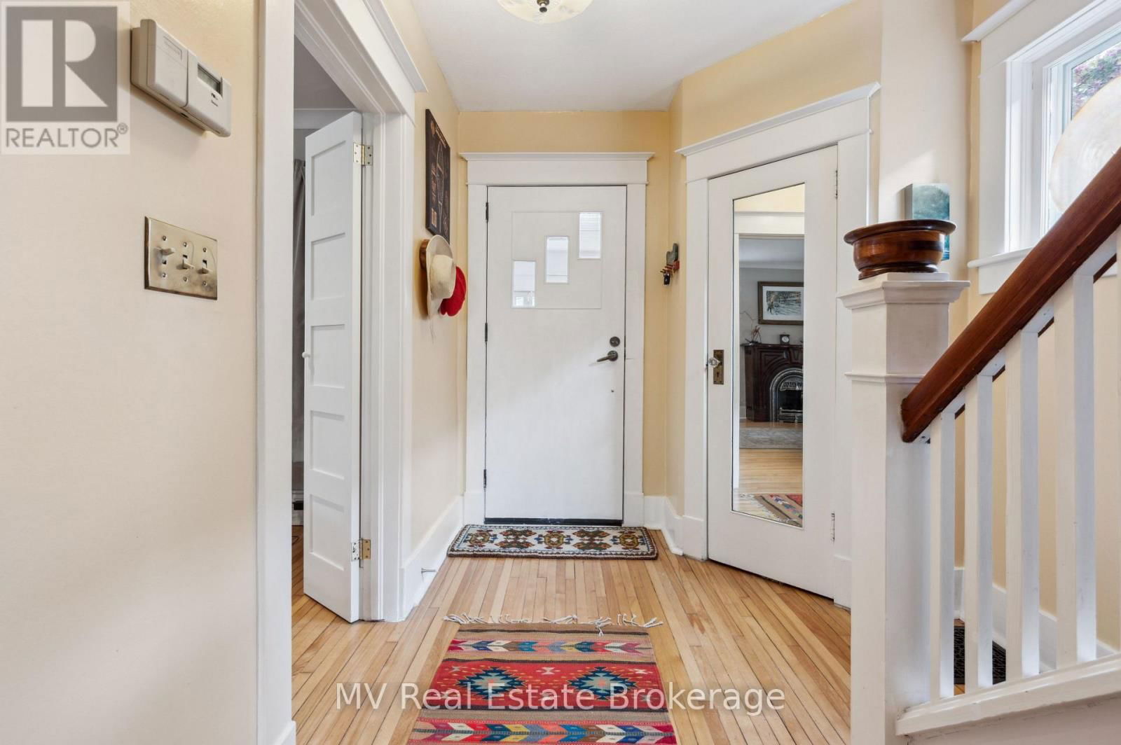 270 ST ANDREW STREET EAST Image 8