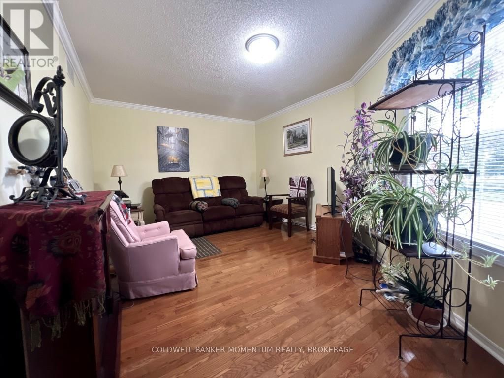 1 - 4114-1 BUTTERNUT COURT Image 13