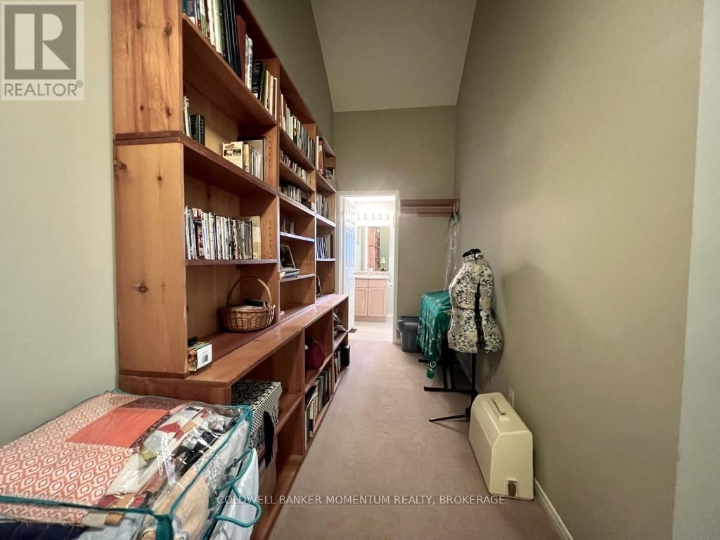 1 - 4114-1 BUTTERNUT COURT Image 20