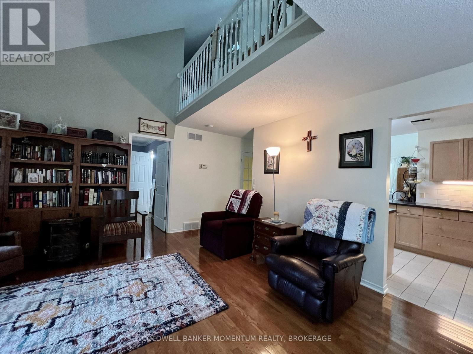 1 - 4114-1 BUTTERNUT COURT Image 26