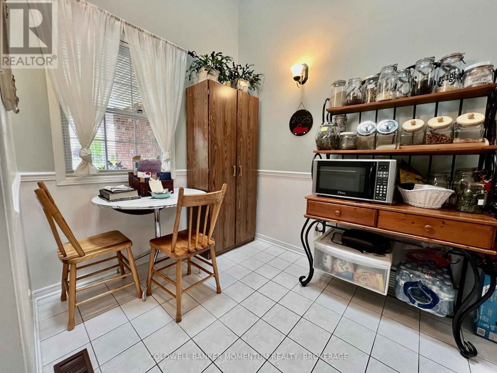 1 - 4114-1 BUTTERNUT COURT Image 6