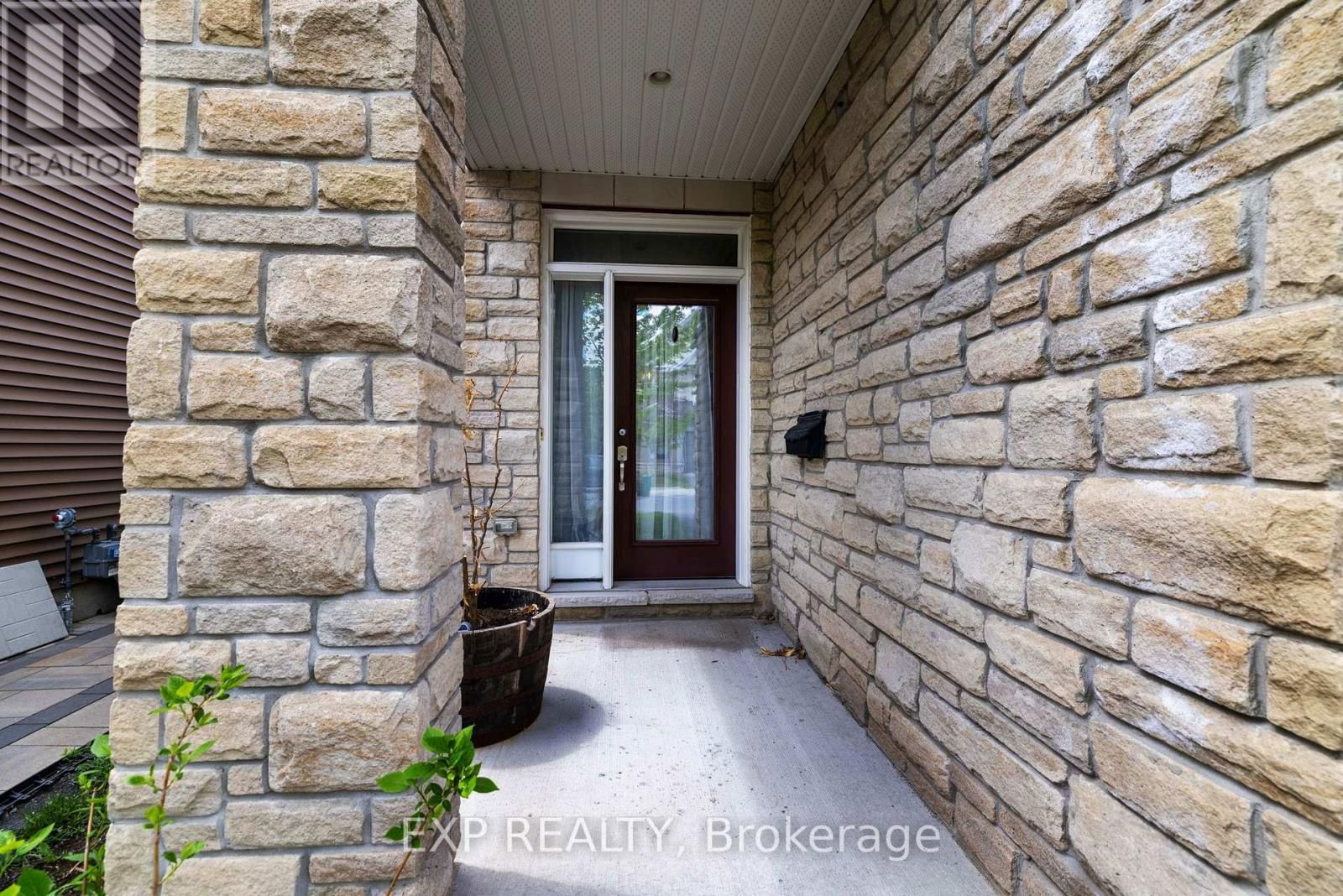 613 WILLOWMERE WAY Image 3