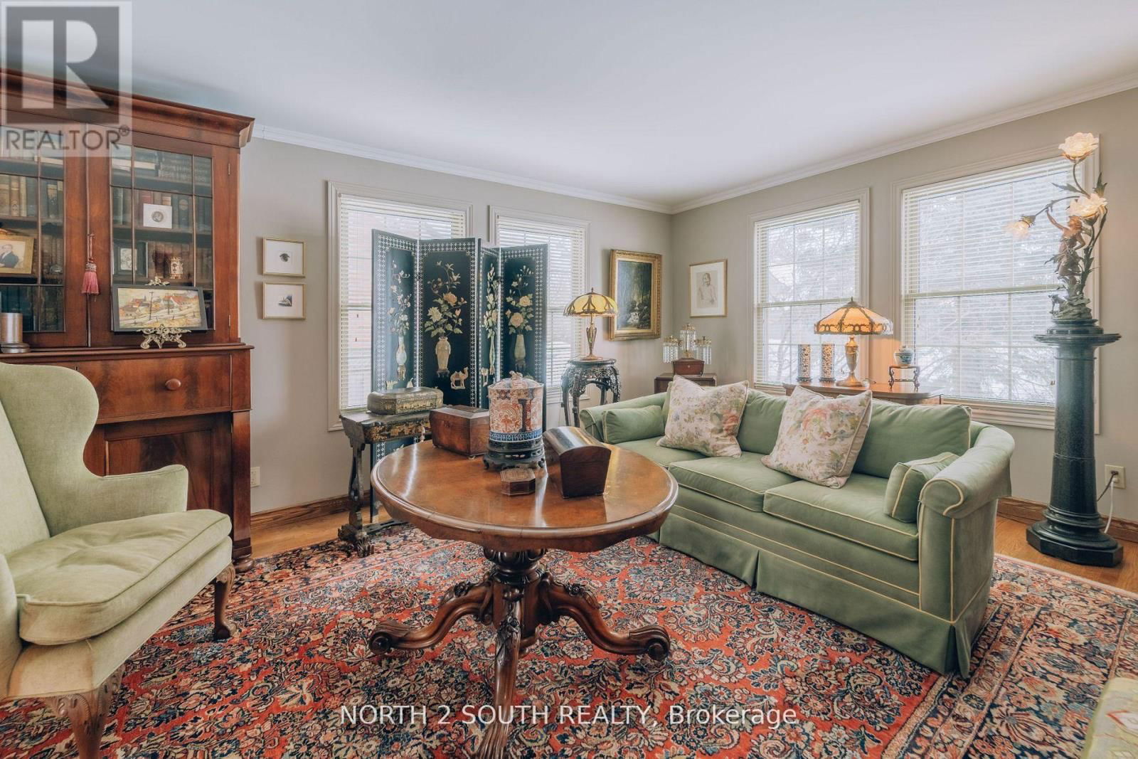 35 NIGHTINGALE PLACE Image 4