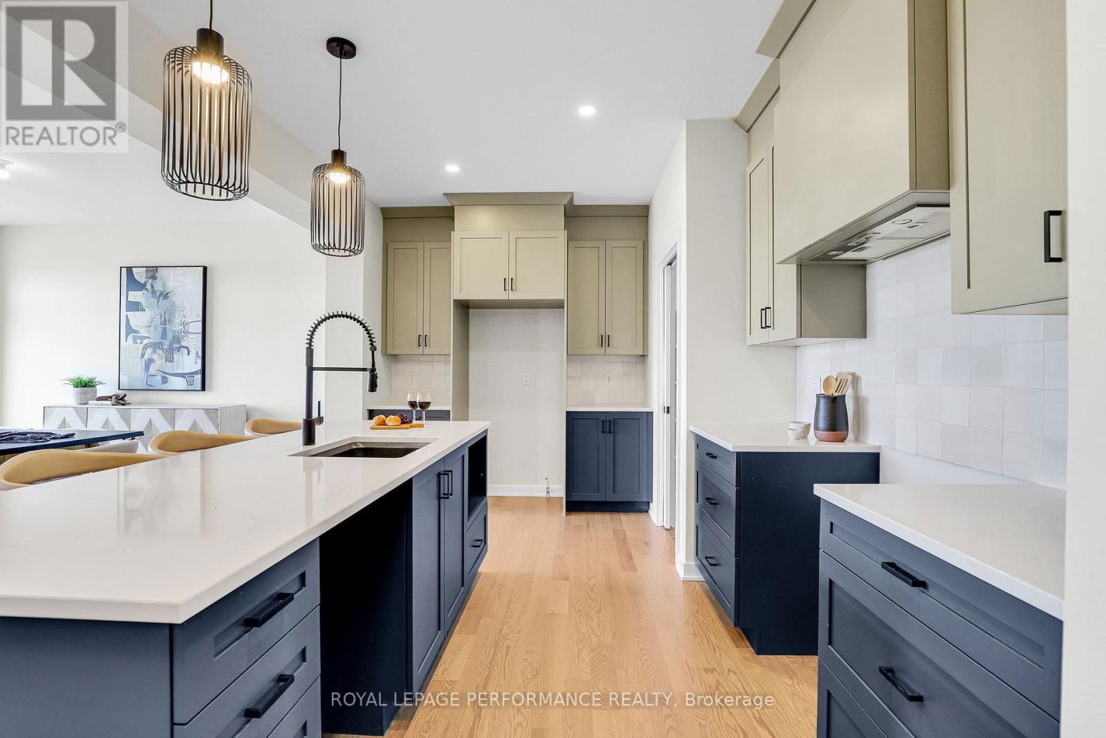 556 PAAKANAAK AVENUE Image 11