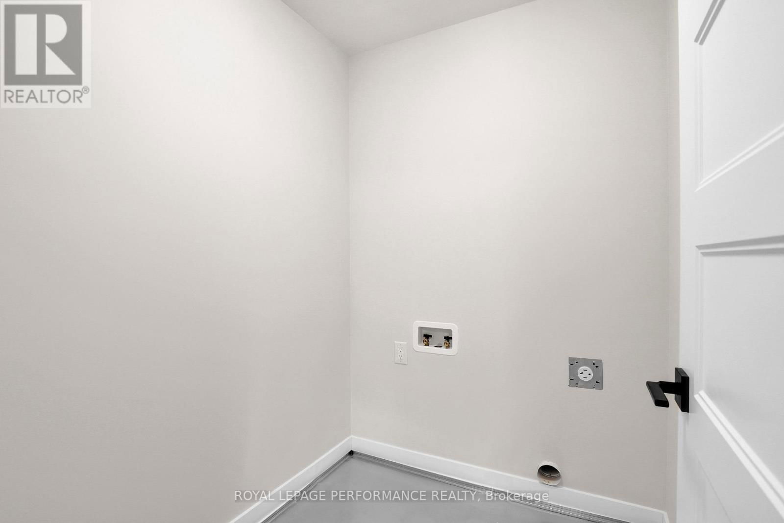 556 PAAKANAAK AVENUE Image 29