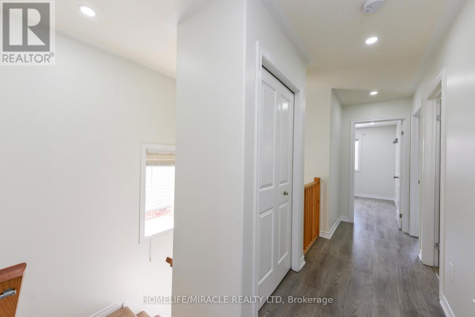 32 VIPOND STREET Image 22