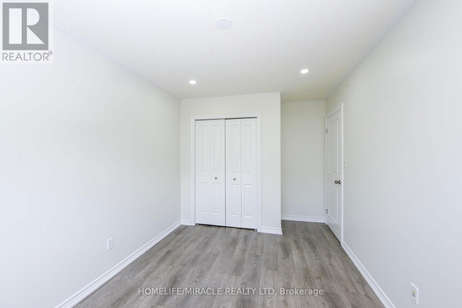 32 VIPOND STREET Image 27