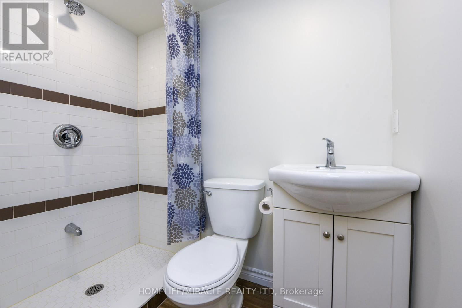32 VIPOND STREET Image 43