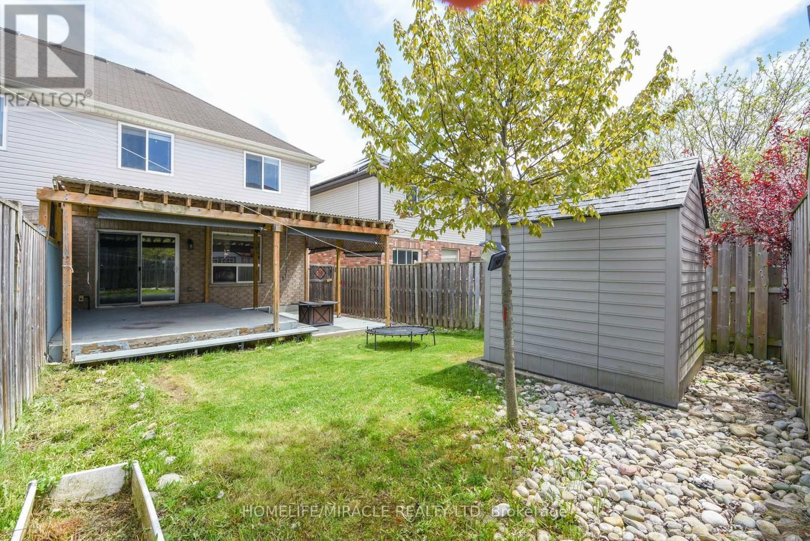 32 VIPOND STREET Image 49