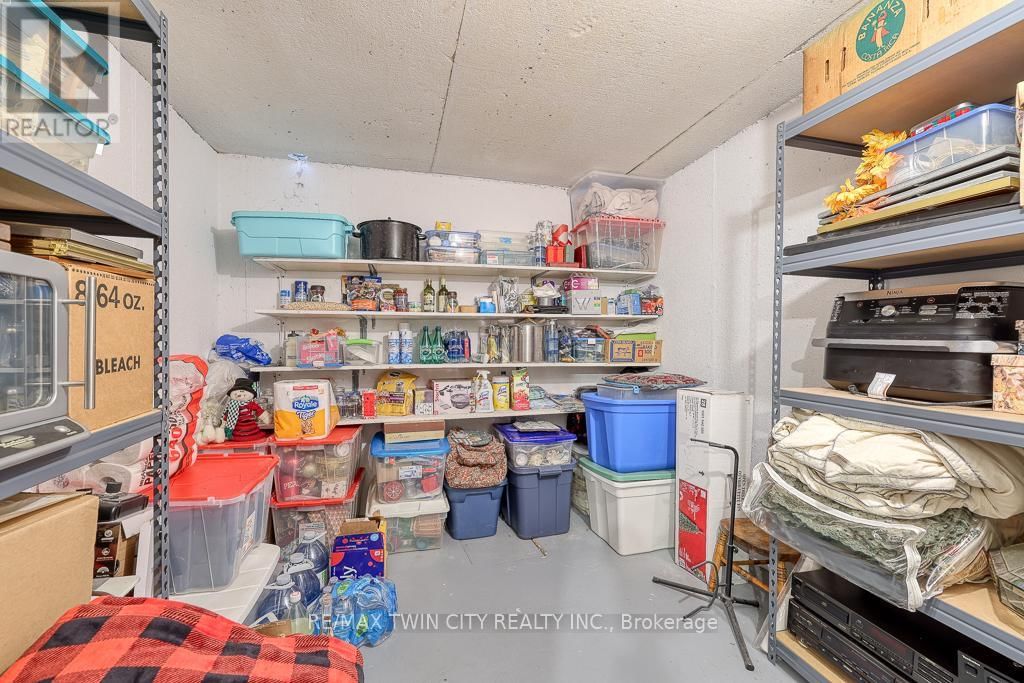 18 CHARNWOOD COURT Image 27