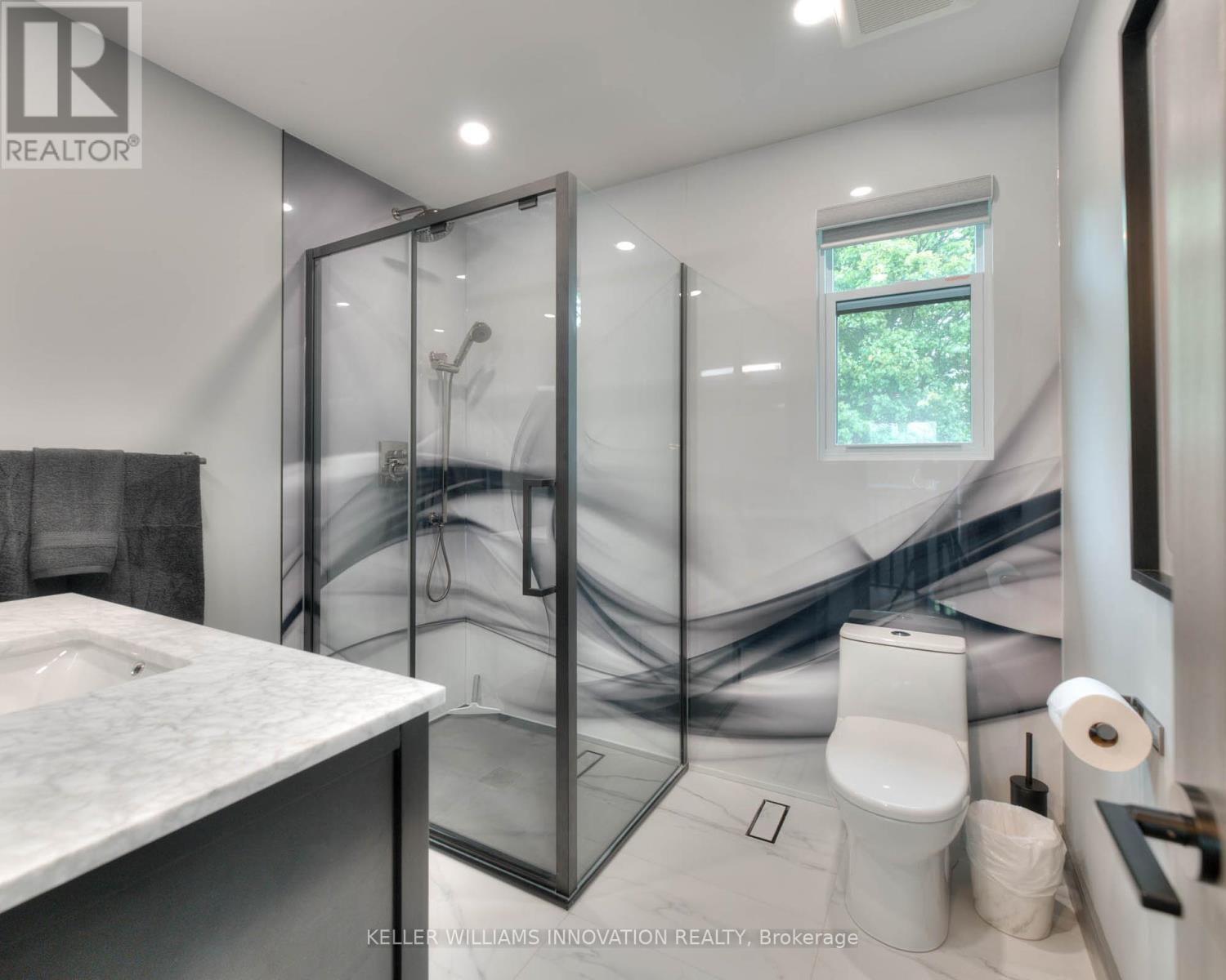 36 EMILY STREET Image 33