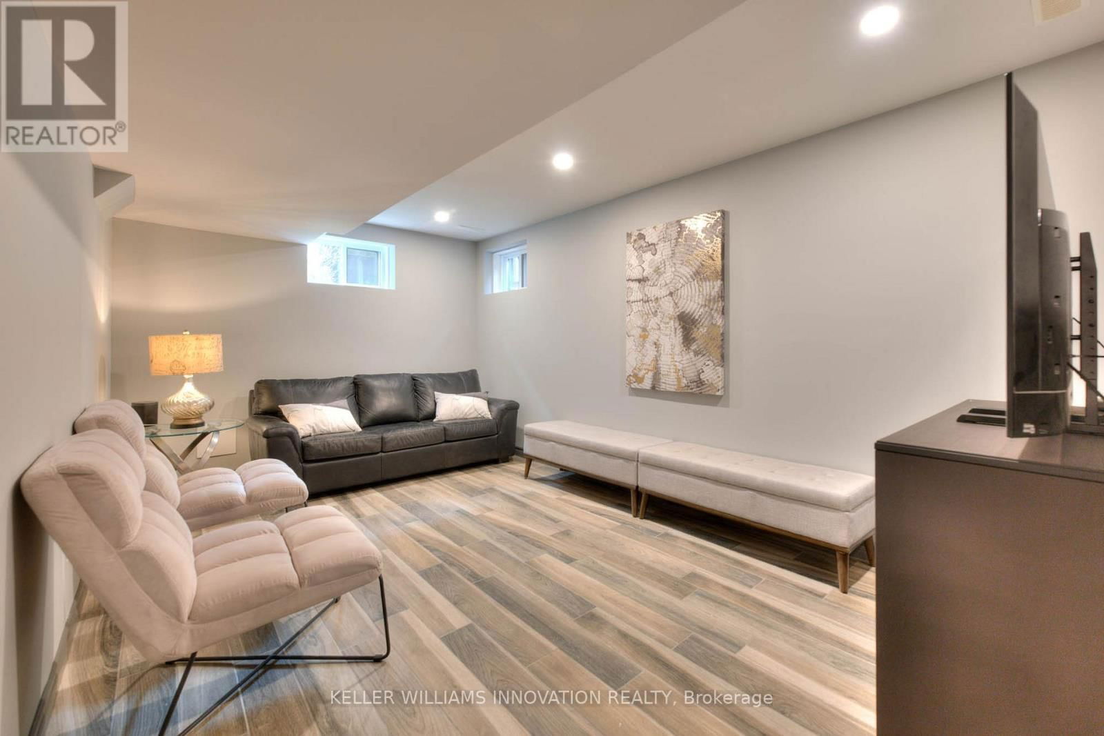 36 EMILY STREET Image 37