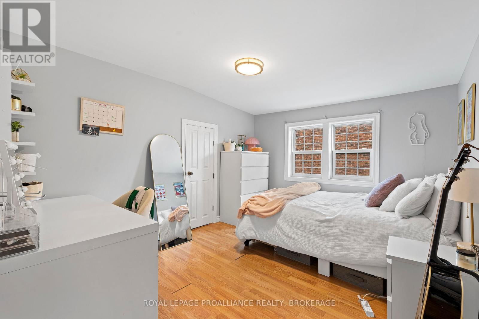 231 ALBERT STREET Image 18