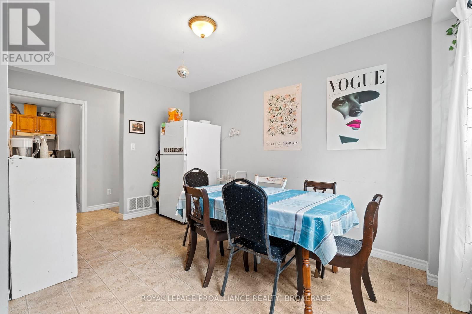 231 ALBERT STREET Image 23