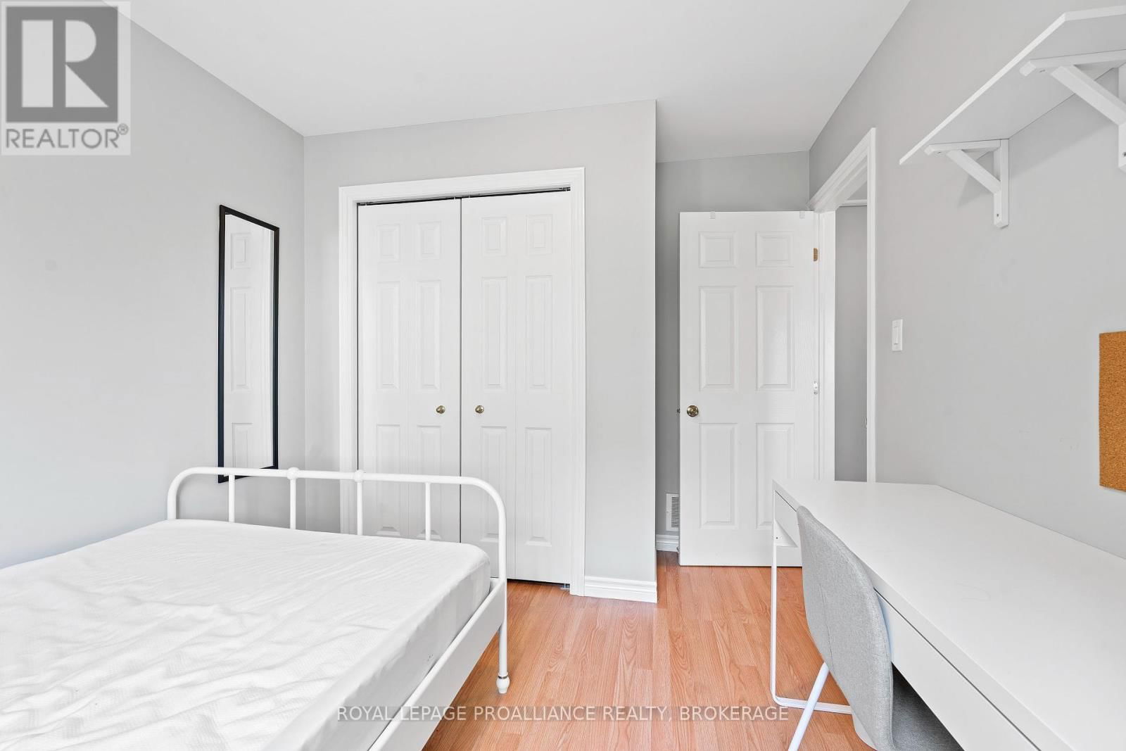 231 ALBERT STREET Image 36