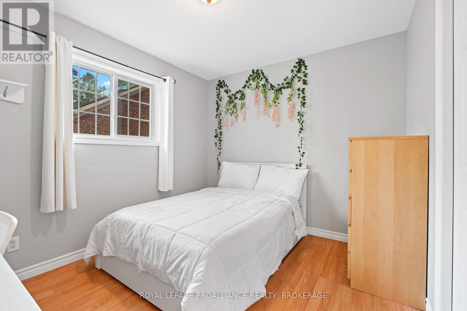 231 ALBERT STREET Image 37