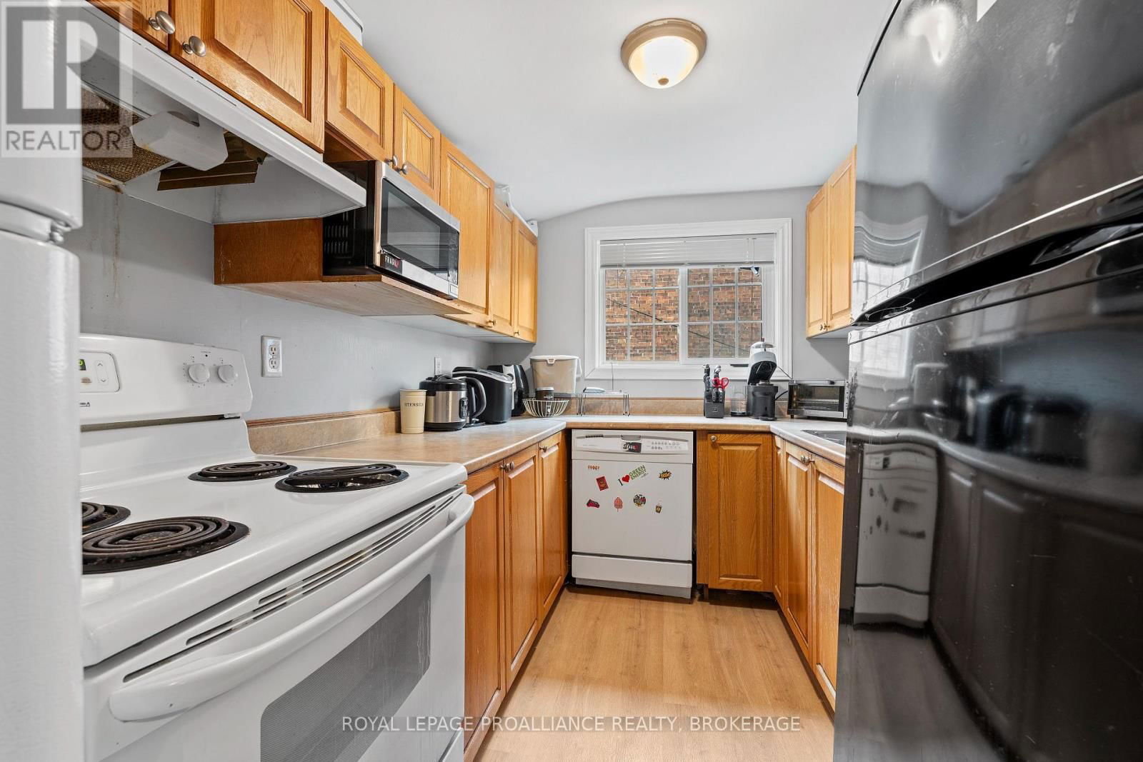 231 ALBERT STREET Image 9