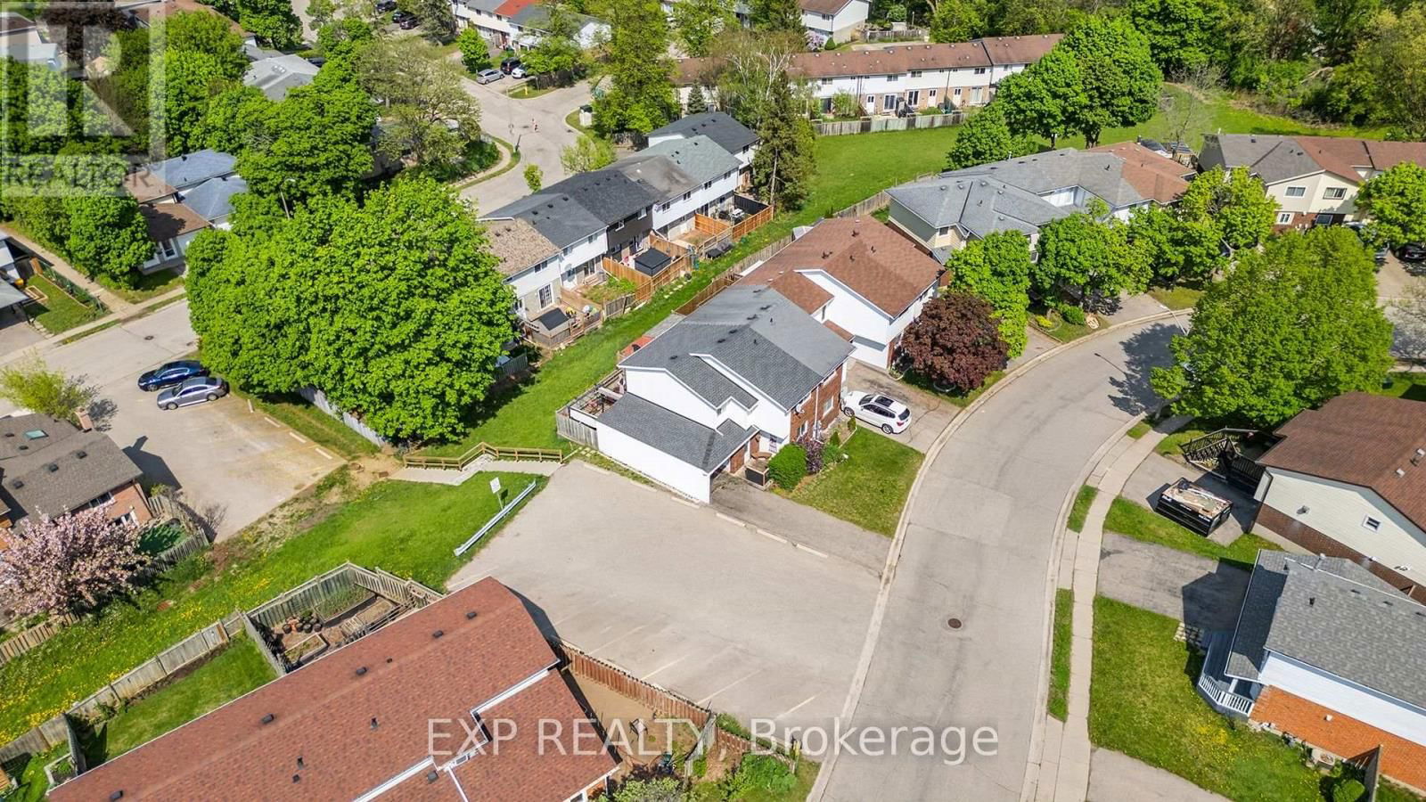 689 HILLVIEW ROAD Image 37