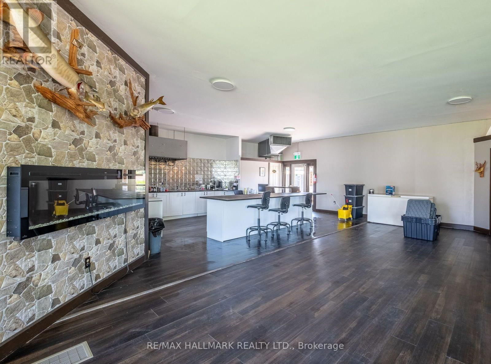 107 - 449 ISLAND VIEW ROAD Image 17