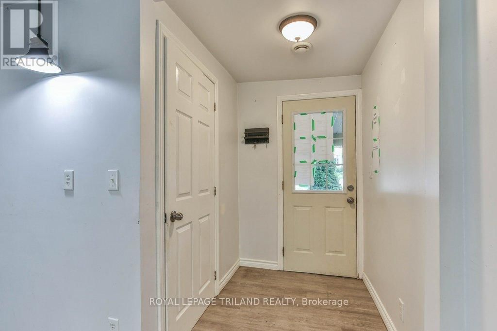 12 KING STREET EAST Image 7